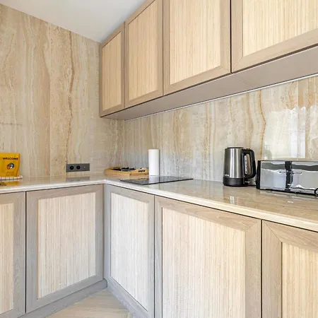 2 Ferrie - Beautifully Renovated 50 M From Croisette