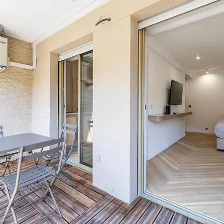 2 Ferrie - Beautifully Renovated 50 M From Croisette *